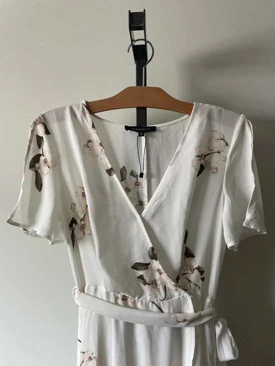 Dynamite Wrap Style Orchid Floral Maxi Dress Belted Long Split Flutter Sleeve - Picture 4 of 8